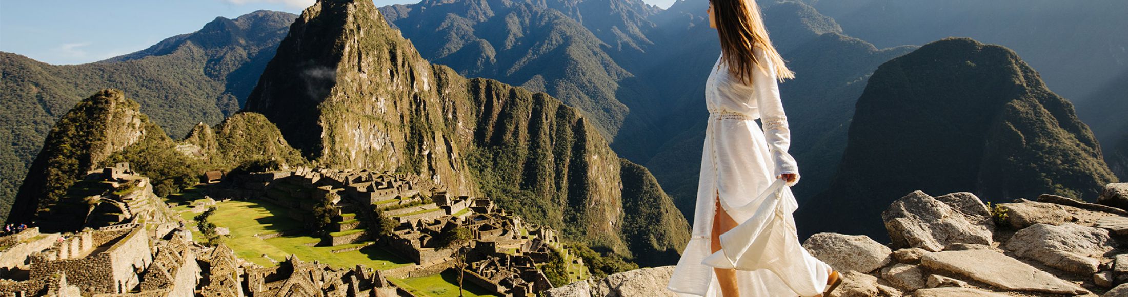 Machu Picchu, Cusco desde El Salvador